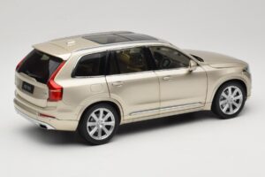 Volvo XC90 Luminous Sand Yellow Paudi Model 1:18 9430841 Μέταλλο - εικόνα 3 από 8