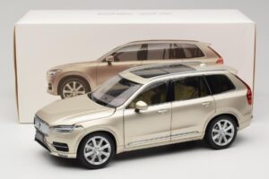 Volvo XC90 Luminous Sand Yellow Paudi Model 1:18 9430841 Μέταλλο - εικόνα 8 από 8