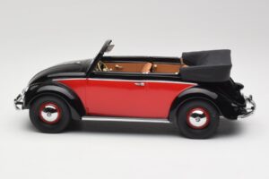 Volkswagen Beetle Καμπριολέ Μαύρο & Κόκκινο Minichamps 1:18 107054132 Ρητίνη - εικόνα 3 από 6