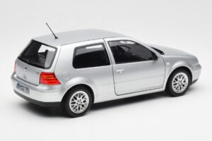 Volkswagen Golf Mk5 GTI Ασημί Norev 1:18 188570 Μέταλλο - εικόνα 3 από 8