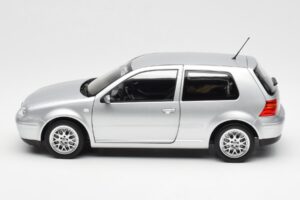 Volkswagen Golf Mk5 GTI Ασημί Norev 1:18 188570 Μέταλλο - εικόνα 4 από 8