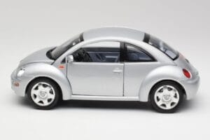Volkswagen New Beetle Reflex Ασημί Μεταλλικό Bburago 1:18 3322 Μέταλλο - εικόνα 4 από 8