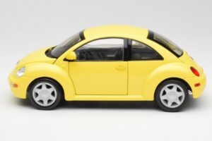 Volkswagen New Beetle Κίτρινο Maisto 1:18 37800-M4 Μέταλλο - εικόνα 4 από 8