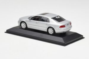 Volkswagen Phaeton Ασημί Minichamps 1:43 3D0099300A Μέταλλο - εικόνα 3 από 4