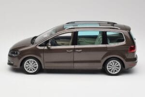 Volkswagen Sharan 7N Καφέ Oak Μεταλλικό Minichamps 1:18 110051001 Μέταλλο - εικόνα 4 από 8