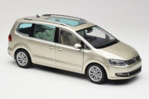 Volkswagen Sharan 7N Reflex Ασημί Μεταλλικό Minichamps 1:18 110051002 Μέταλλο - εικόνα 6 από 8