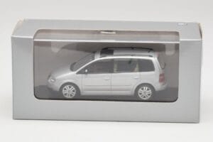 Volkswagen Touran Reflex Ασημί Minichamps 1:43 TOURAN001 Μέταλλο - εικόνα 4 από 4