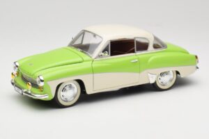 Wartburg 313 Παστέλ Πράσινο πάνω από Μπεζ Revell 1:18 9018 Μέταλλο