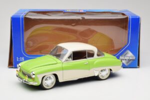 Wartburg 313 Παστέλ Πράσινο πάνω από Μπεζ Revell 1:18 9018 Μέταλλο - εικόνα 8 από 8