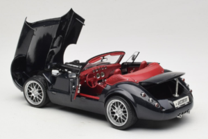 Wiesmann Roadster MF Carbon Black Revell 1:18 WIESMANN001 Μέταλλο - εικόνα 8 από 9