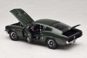 Ford Mustang GT Bullitt με Φιγούρα Steve McQueen Greenlight 1:18 12885 Μέταλλο - εικόνα 5 από 8