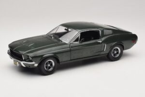 Ford Mustang GT Bullitt με Φιγούρα Steve McQueen Greenlight 1:18 12885 Μέταλλο