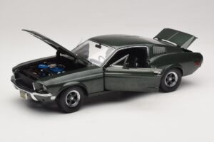 Ford Mustang GT Bullitt με Φιγούρα Steve McQueen Greenlight 1:18 12885 Μέταλλο - εικόνα 2 από 8