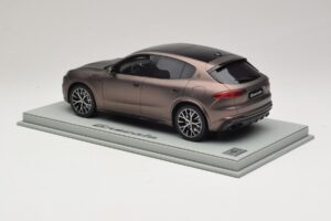 Maserati Grecale Μπρονζέ BBR 1:18 P18220FMAS Ρητίνη - εικόνα 5 από 7