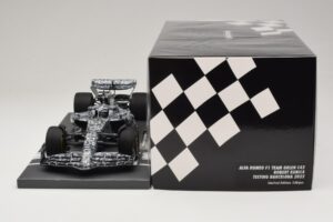 Alfa Romeo Orlen C42 R. Kubica Testing Barcelona 2022 Minichamps 1:18 117229988 Ρητίνη - εικόνα 6 από 7