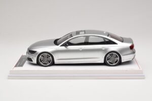 Audi S6 C7 Florett Silver Metallic IVY Merit 1:18 REMC038 Ρητίνη