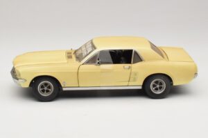 Ford Mustang Coupe Κίτρινο The Walking Dead Greenlight 1:18 12958 Μέταλλο - εικόνα 4 από 8