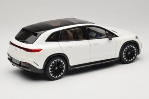 Mercedes EQS SUV X296 Manufaktur Diamond White NZG 1:18 B66960590 Μέταλλο - εικόνα 3 από 8
