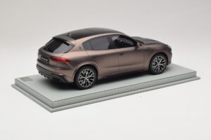 Maserati Grecale Μπρονζέ BBR 1:18 P18220FMAS Ρητίνη - εικόνα 3 από 7
