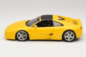 Ferrari F355 Spider Κίτρινο με Μαύρη Οροφή UT Models 1:18 180074030-P4 Μέταλλο - εικόνα 4 από 8