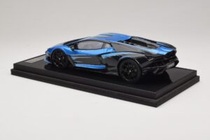Lamborghini Revuelto Blue Black IVY Merit 1:18 REMC040 Ρητίνη - εικόνα 5 από 7