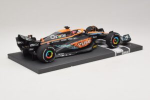 McLaren MCL36 #4 L. Norris Abu Dhabi GP 2022 Minichamps 1:18 537224004 Ρητίνη - εικόνα 2 από 7