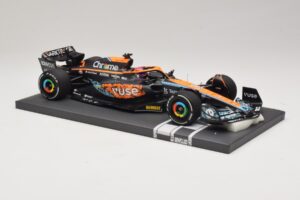 McLaren MCL36 #4 L. Norris Abu Dhabi GP 2022 Minichamps 1:18 537224004 Ρητίνη - εικόνα 4 από 7