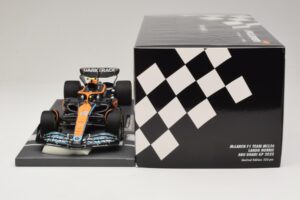 McLaren MCL36 #4 L. Norris Abu Dhabi GP 2022 Minichamps 1:18 537224004 Ρητίνη - εικόνα 7 από 7