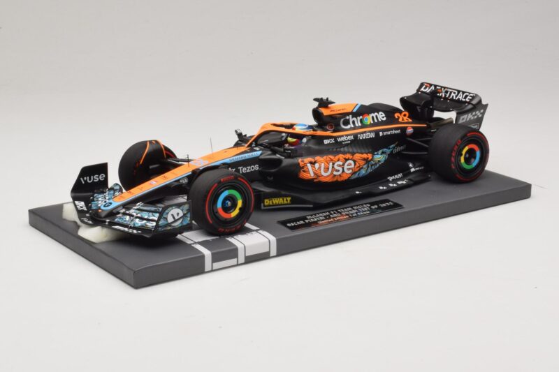 McLaren MCL36 O. Piastri Abu Dhabi Test 2022 Minichamps 1:18 537221828 Ρητίνη