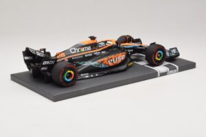 McLaren MCL36 O. Piastri Abu Dhabi Test 2022 Minichamps 1:18 537221828 Ρητίνη - εικόνα 2 από 7