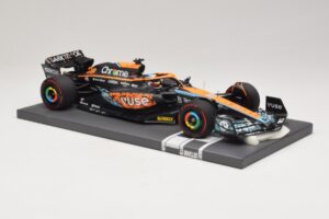 McLaren MCL36 O. Piastri Abu Dhabi Test 2022 Minichamps 1:18 537221828 Ρητίνη - εικόνα 4 από 7