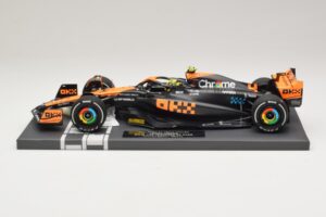 McLaren MCL60 #4 L. Norris 2nd Place Japanese GP 2023 Minichamps 1:18 537233504 Ρητίνη - εικόνα 3 από 7