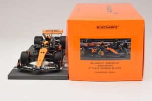 McLaren MCL60 #4 L. Norris 2nd Place Japanese GP 2023 Minichamps 1:18 537233504 Ρητίνη - εικόνα 6 από 7