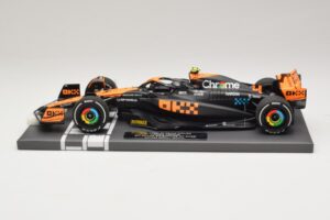 McLaren MCL60 #4 L. Norris 2nd Place Singapore GP 2023 Minichamps 1:18 537233404 Ρητίνη - εικόνα 3 από 7