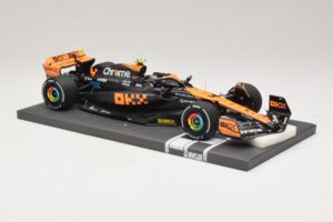 McLaren MCL60 #4 L. Norris 2nd Place Singapore GP 2023 Minichamps 1:18 537233404 Ρητίνη - εικόνα 4 από 7