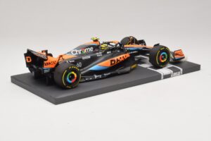 McLaren MCL60 #4 L. Norris Australian GP 2023 Minichamps 1:18 537232104 Ρητίνη - εικόνα 2 από 7