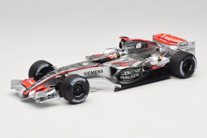 McLaren MP4/21 #3 K. Raikkonen 2006 Minichamps 1:18 530061803 Ρητίνη