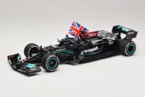 Mercedes AMG Petronas W12 E Performance L. Hamilton Winner British GP 2021 Minichamps 1:18 110211144 Ρητίνη