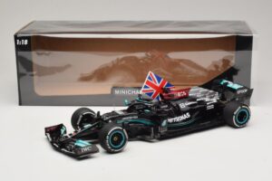Mercedes AMG Petronas W12 E Performance L. Hamilton Winner British GP 2021 Minichamps 1:18 110211144 Ρητίνη - εικόνα 7 από 7