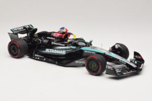 Mercedes AMG Petronas W15 E Performance L. Hamilton Winner British GP 2024 Minichamps 1:18 110241244 Ρητίνη - εικόνα 4 από 7