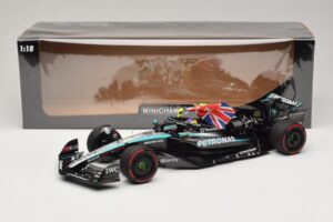 Mercedes AMG Petronas W15 E Performance L. Hamilton Winner British GP 2024 Minichamps 1:18 110241244 Ρητίνη - εικόνα 7 από 7
