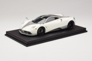Pagani Huayra Luminous Green AB 1:18 REMC041 Ρητίνη - εικόνα 2 από 7