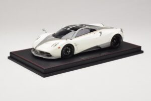 Pagani Huayra Luminous Green AB 1:18 REMC041 Ρητίνη - εικόνα 2 από 7