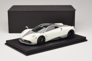 Pagani Huayra Luminous Green AB 1:18 REMC041 Ρητίνη - εικόνα 7 από 7