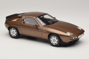 Porsche 928 S Tobacco Metallic GT Spirit 1:18 GT1005 Ρητίνη - εικόνα 4 από 6