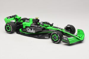 Stake Kick Sauber C44 G. Zhou Emilia Romagna GP 2024 Minichamps 1:18 117240124 Ρητίνη - εικόνα 4 από 7