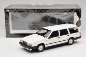 Volvo 740 GL Βαγκόν Λευκό Minichamps 1:18 155171772 Μέταλλο - εικόνα 6 από 6