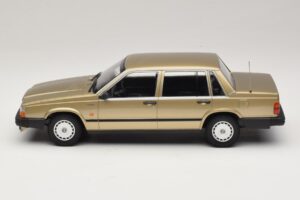 Volvo 740 GL Χρυσό Minichamps 1:18 155171700 Μέταλλο - εικόνα 3 από 6