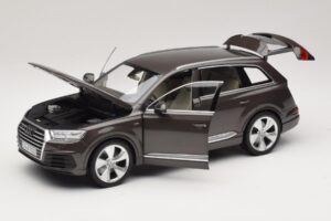 Audi Q7 4M Argus Brown Minichamps 1:18 5011407615 Μέταλλο - εικόνα 2 από 8
