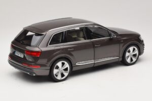 Audi Q7 4M Argus Brown Minichamps 1:18 5011407615 Μέταλλο - εικόνα 3 από 8